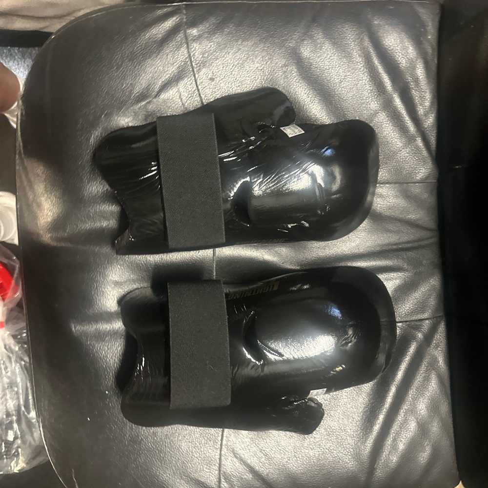Kids Black Boxing Gloves